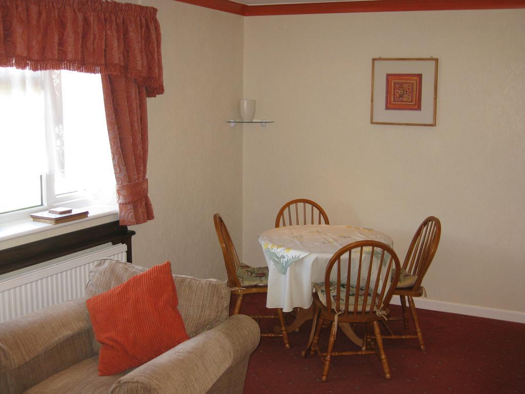 The Ashmount Hotell Rhôs-on-Sea Exteriör bild